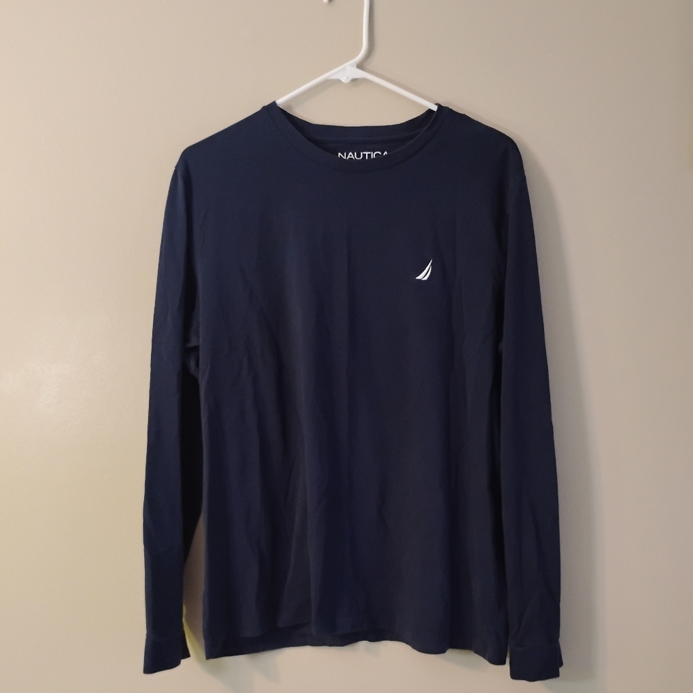 Men's Nautica long sleeve navy blue classic fit shirt size Medium